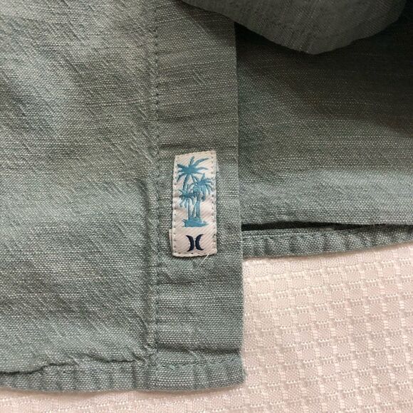 Hurley Men's Aqua Mint Short Sleeve Button Down Cotton Shirt M Medium - Picture 3 of 8
